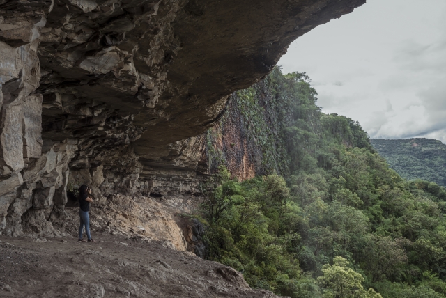 Cuevas y paisajes