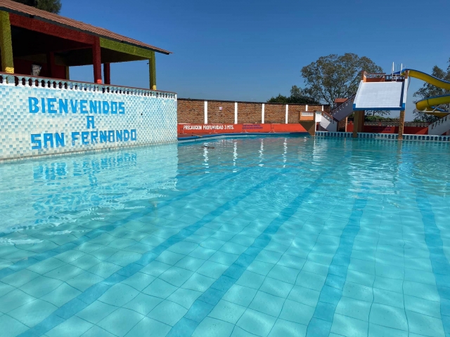 Piscina semi olímpica