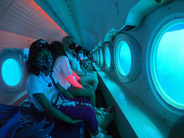 Listos para navegar en el submarino