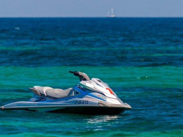 Alquiler de moto acuática en Playa Mamitas 30 minutos