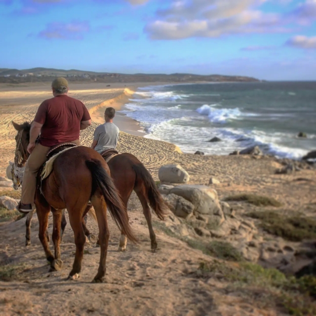 Montando en playa