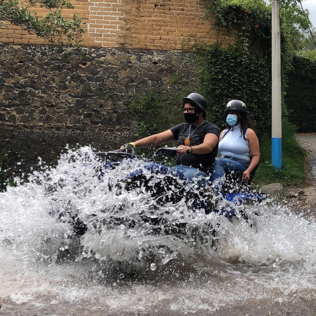 Charcos en el camino