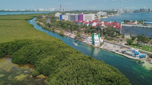Recorre cancun en barco