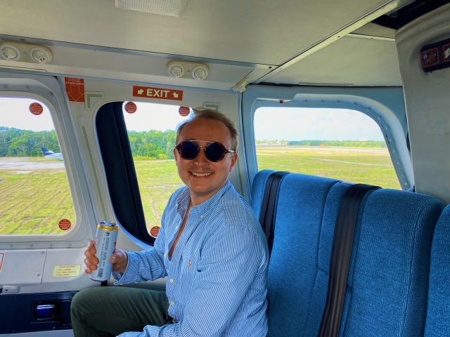 Súbete a nuestro helicóptero