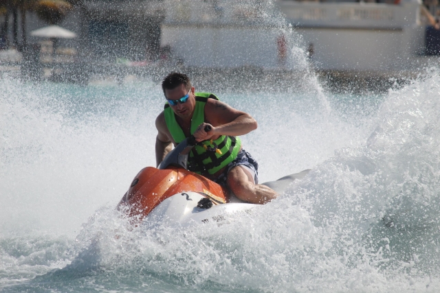 rapidas motos de agua