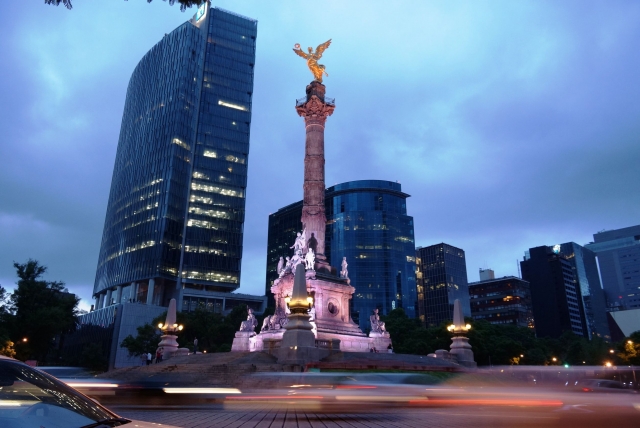 Visita guiada por alrededor del ángel de la independencia