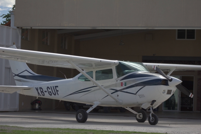 Avioneta para visita guiada