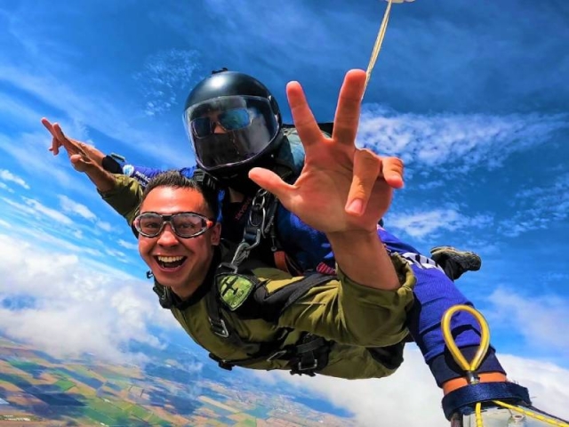 Salto en paracaídas