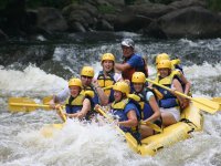  Rafting avec des amis 