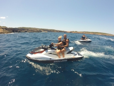 Circuito de jet ski na Baía de San Antonio, 20min