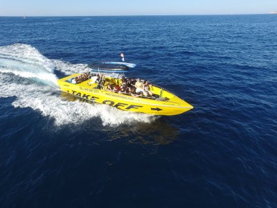Excursión speed boat en Costa de Ibiza