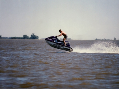 Alquiler moto de agua doble en Port Ginesta, 15min