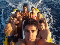 Amigos navegando