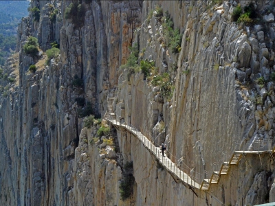 Hacer el Caminito del Rey con transporte en tren