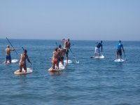  Paddle surfing 