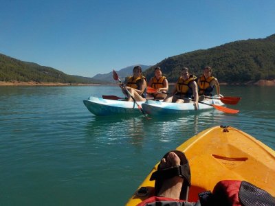 Kajakfahren in ruhigen Gewässern entlang des Guadalquivir