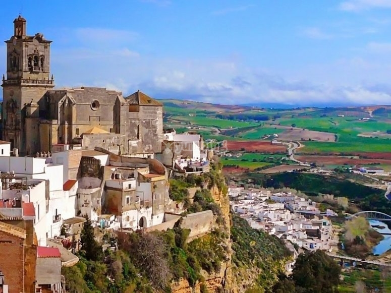 Visita el Centro Histórico de Arcos de la Frontera ...