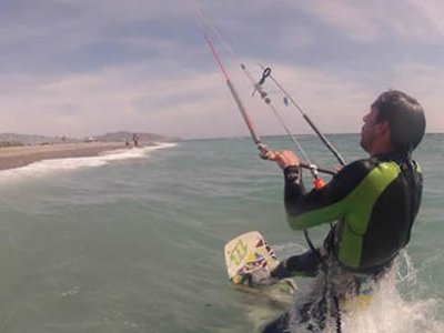 Alquiler de kitesurf en Roquetas de Mar 1 día