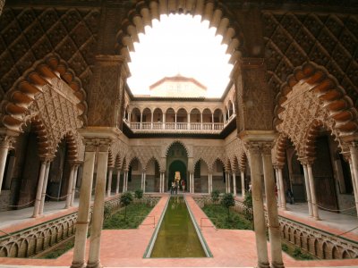 Eingang der islamischen Sevilla-Route Royal Alcázar Erwachsene