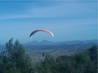 Parapendio a Huelva per addii al celibato