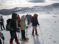 Preparados para comenzar la ruta en raquetas de nieve