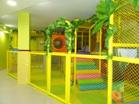  Playground decorado na selva 