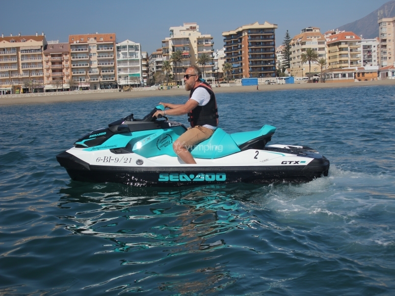 Alquiler motos de agua en Fuengirola por horas - Ofertas-aventura