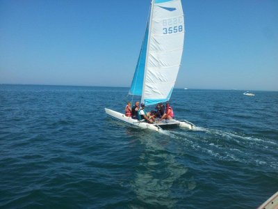 Excursión en catamarán a Piedra Salmedina 90 min