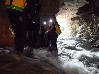 Monda Espeleología