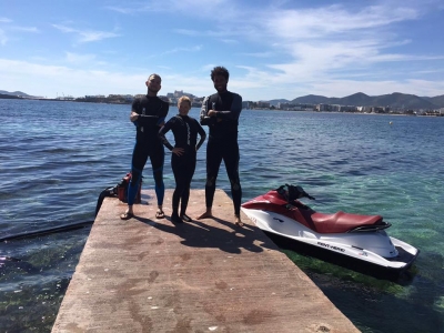 Percorso in moto d'acqua attraverso playa d'en bossa con istruttore