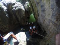  Mit Freunden in der Schlucht