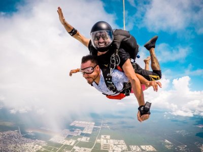 Salto Paracaidismo Playa del Carmen video externo