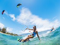 Learning kitesurfing in Girona