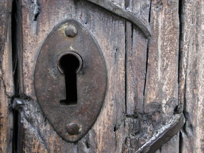 Duelo escape room laboratorio Dr Green en Madrid