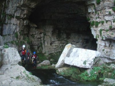 Espeleología en Cueva del Farallón en Riopar