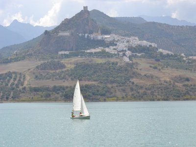 Inicio a la vela en Embalse Arcos de la Frontera