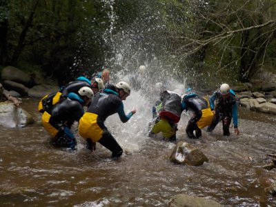 Canyoning na Riera de Osor fotos e bebida