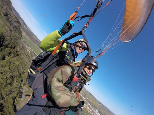  Tandem-Paragliding-Manöver Portugal 
