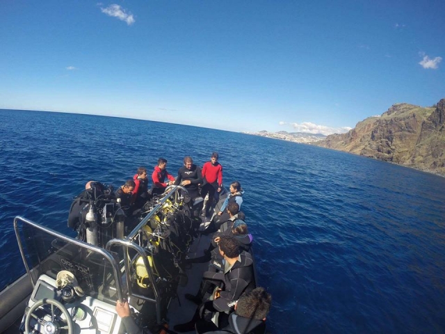 Prima dell'immersione a est di Madeira a 