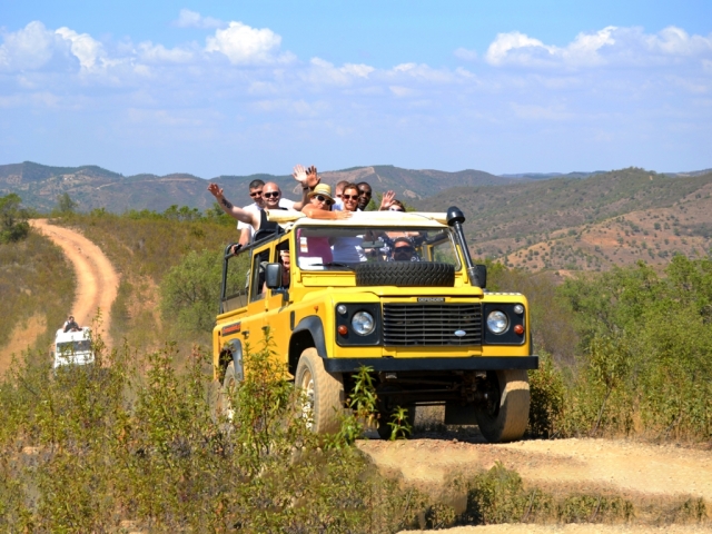 En el Algarve disfrutando de un tour en 4x4 