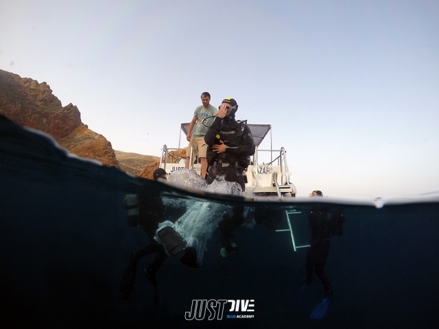  Auf hoher See bei Ihrer Tauchtaufe in Peniche 