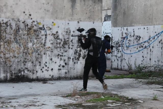  Alert during the paintball battle 
