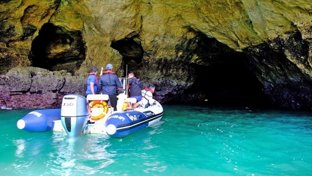 llegando a la cueva