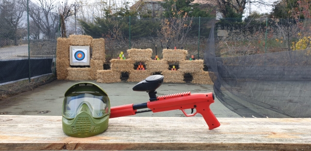  Archery equipment 