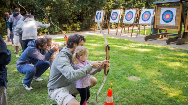 Children's archery 