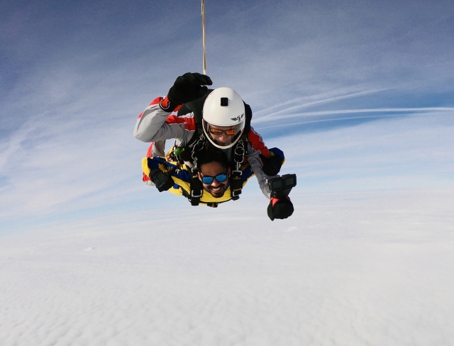 Avis de T H concernant Photos de saut en parachute 5000m et vidéo externe Évora