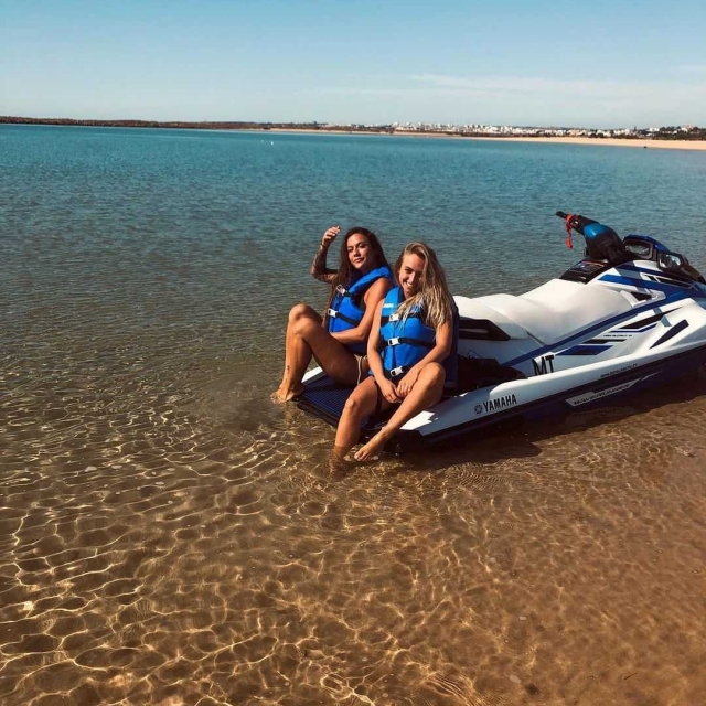  Desfrutar do passeio de jet ski