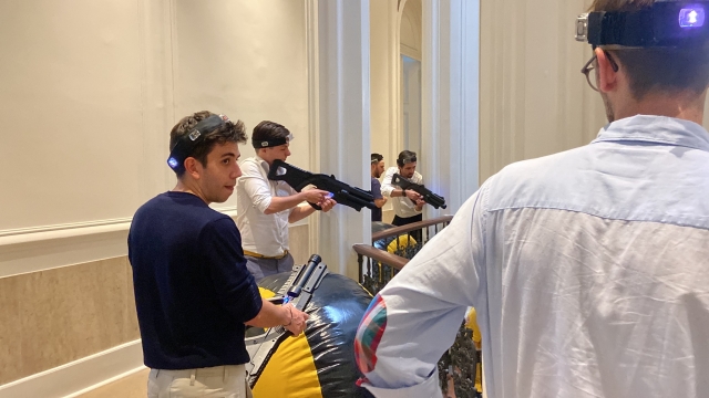  Laser tag battle 