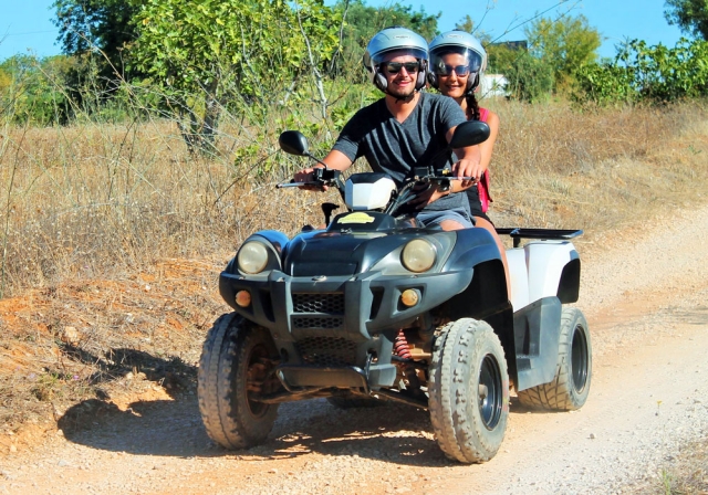  Living the experience as a couple 