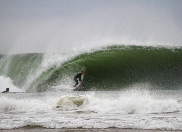  Catching the waves 
